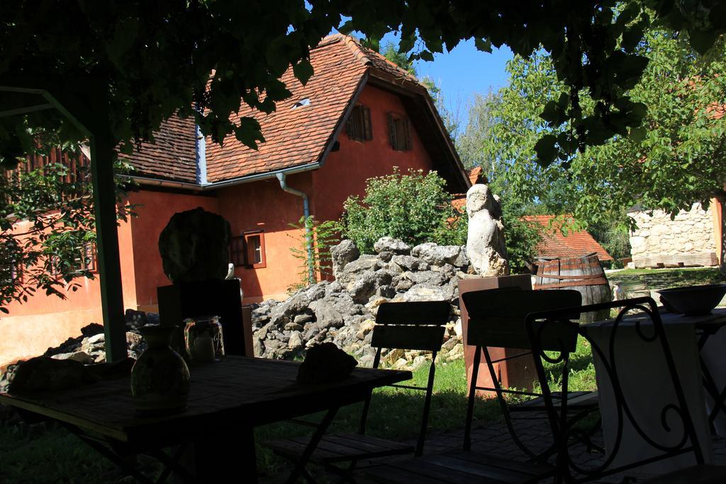 Ratsch an der Weinstraße Ferienwohnungen Sonnenberg מראה חיצוני תמונה